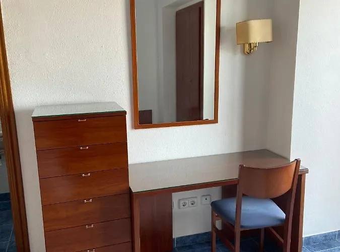Clipper Affiliated By Fergus Otel Lloret de Mar