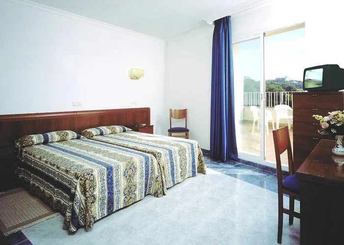Otel Clipper Affiliated By Fergus Lloret de Mar