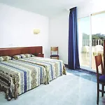 Hotel Clipper Affiliated By Fergus Lloret de Mar