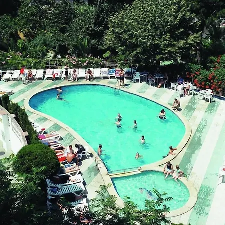 Clipper Affiliated By Fergus Hotel 2*